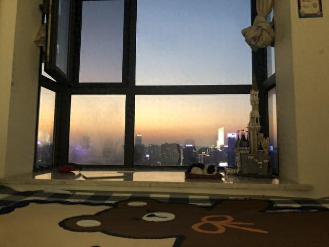 我跟女朋友在广东广州呆了半年，终于明白，为啥大家都来广州了