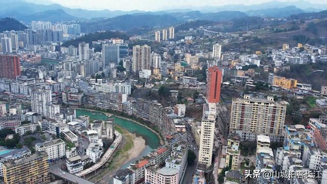 四川藏着大山中的宝藏县，景区比县城名气高，美食让人念念不忘