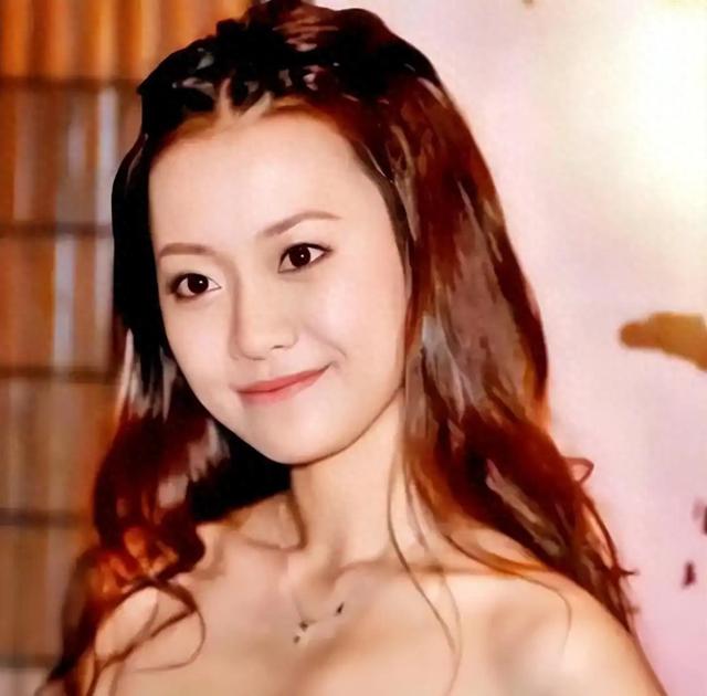 豪门玩物	，几年被折磨成牙齿全脱落，不足80斤，似骷髅	，惨不忍睹