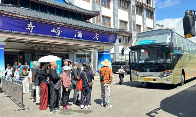 从花江峡谷大桥到双乳峰 丰富文旅活动延续游客旅程