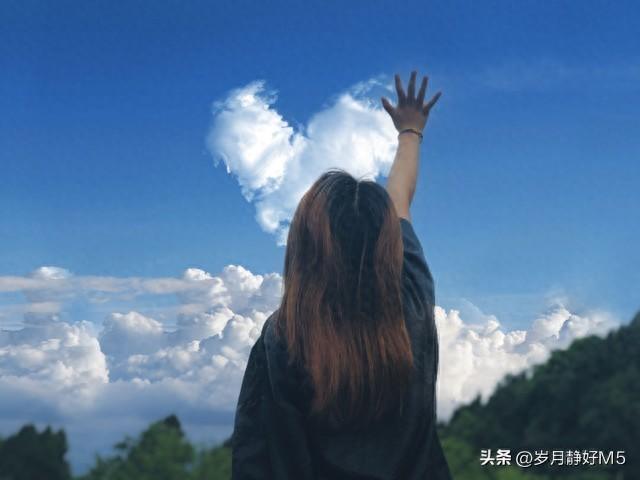 有人浪迹江湖有人寒窗苦读具体是什么歌（自己渡自己）