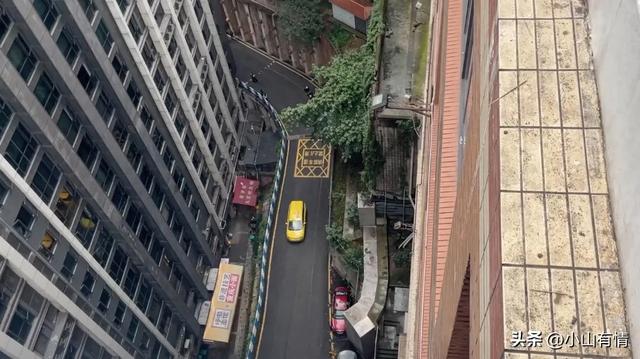 重庆的魁星楼，估计是全国最魔幻的景点了