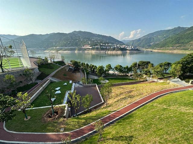 从滑坡之患到美丽地标，湖北巴东建设黄土坡地质文化村