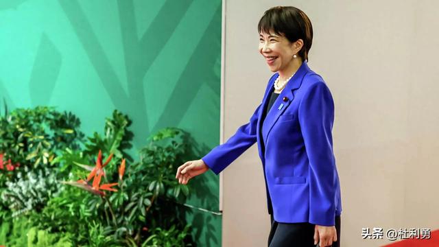 日本首相将于12月19-20日在东京与中亚五国总统举行首次首脑会议