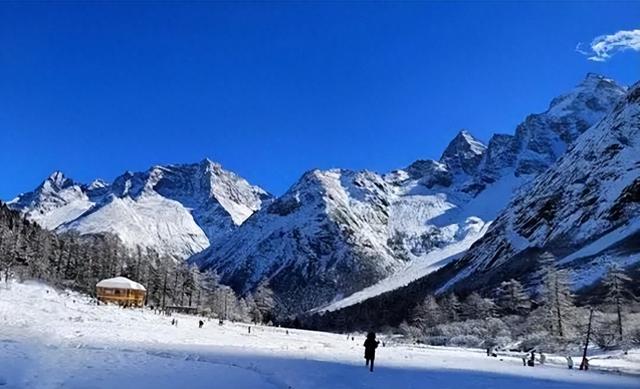 川西十大冰雪圣地私藏玩法大公开，2025-2026雪季这样玩才够爽！