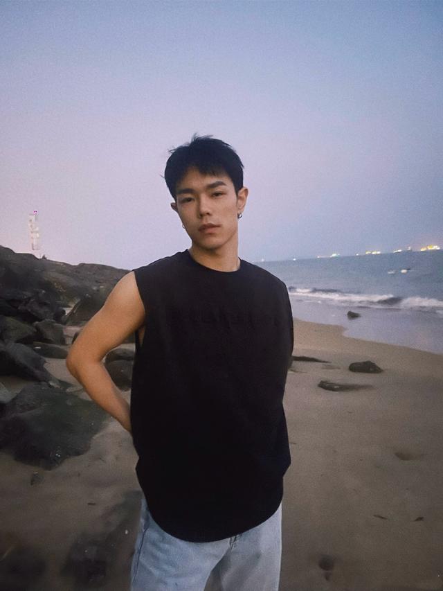 青年舞者解晓东去世，仅30岁，曾登上央视春晚，还有18天过生日