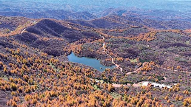 【图片新闻】庄浪县朝那湫 尽显秋日好风光