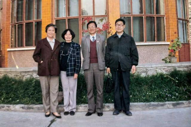 张崇琛 | 诗词的女儿，风雅的先生：忆叶嘉莹先生的敦煌之行