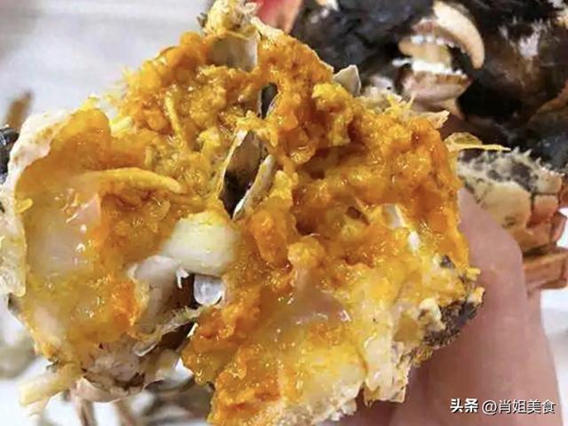 蒸螃蟹要多长时间才熟？牢记3个时间点	，不掉腿不流黄，蟹肉鲜嫩