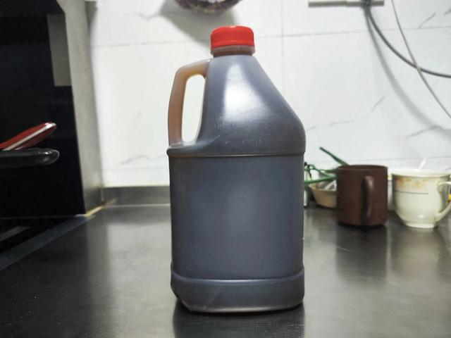 买六桶黄酒漏一桶，商家给补，这一桶酒的旅行感到太繁杂，理解吧