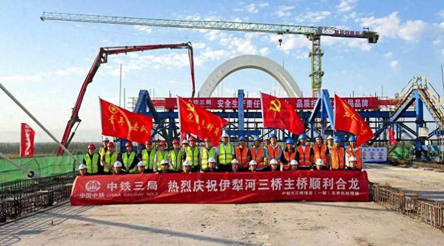 伊犁河上架起新通道 “两霍两伊”连通再提速