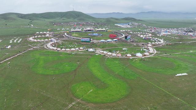 内蒙古锡林郭勒：那达慕激活暑期文旅经济