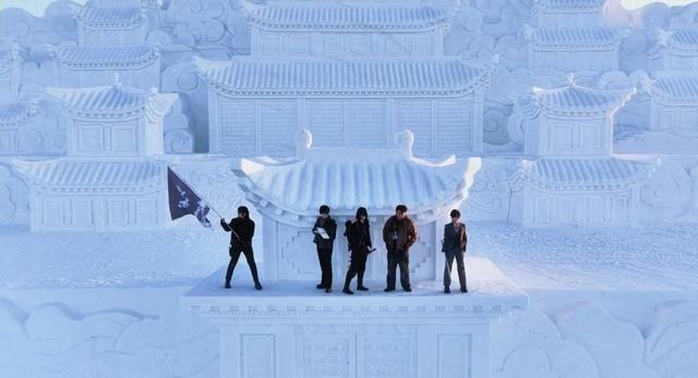 长白山“云顶天宫”雪雕正式回归 “设计师姓汪”引爆“稻米”情怀
