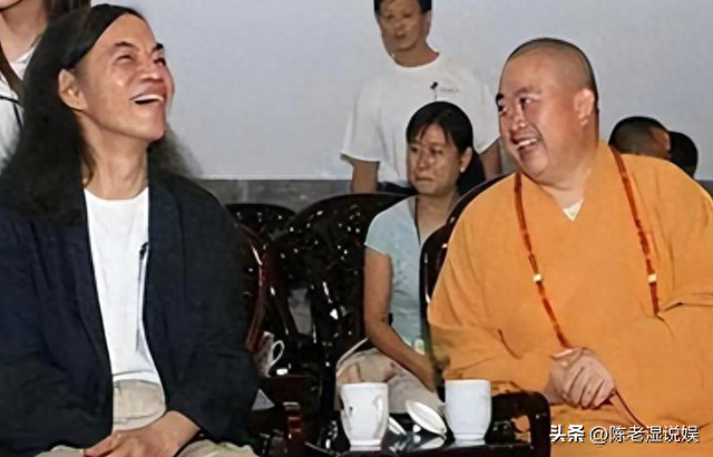 原来被释永信骗得最惨的人是他，捐出上亿身家，只为安葬少林寺