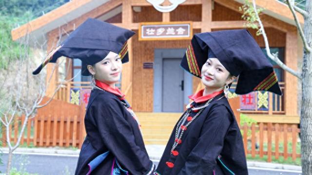 走进“黑衣壮”，难忘那坡、那山、那村、那晚……
