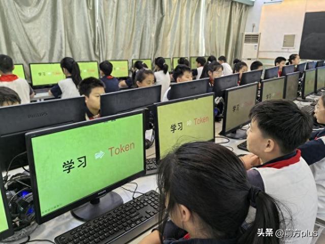 从政策布局到课堂落地 西安人工智能教育全面启动