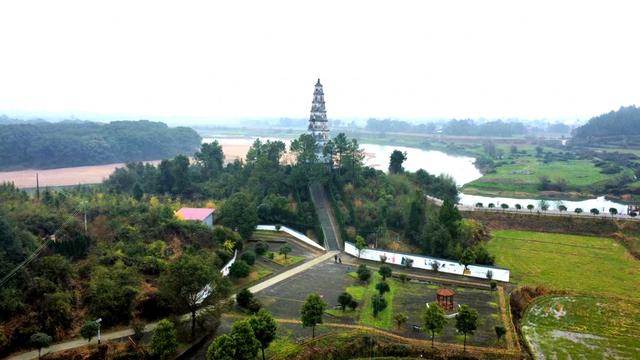 江西吉安的赣江，就是“一条大河波浪宽”里那条大河