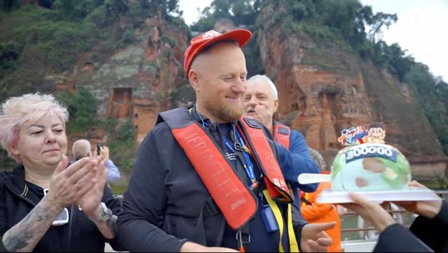 乐山大佛迎来入境游客破30万，国际游客为何青睐此地？