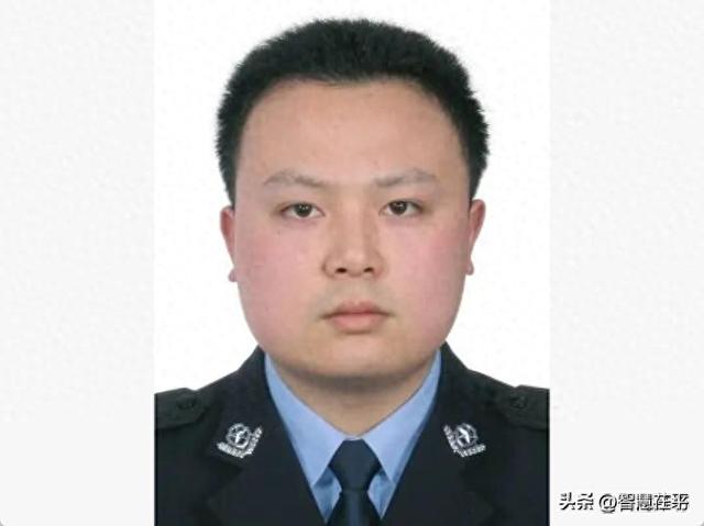 “80后	”公安局副局长吕华	，主动投案！乌克兰前总理季莫申科，被控行贿！