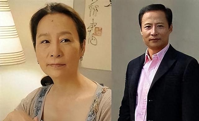 孩子父亲真相大白一月后，奚美娟低调露面，手足无措，落寞呆坐