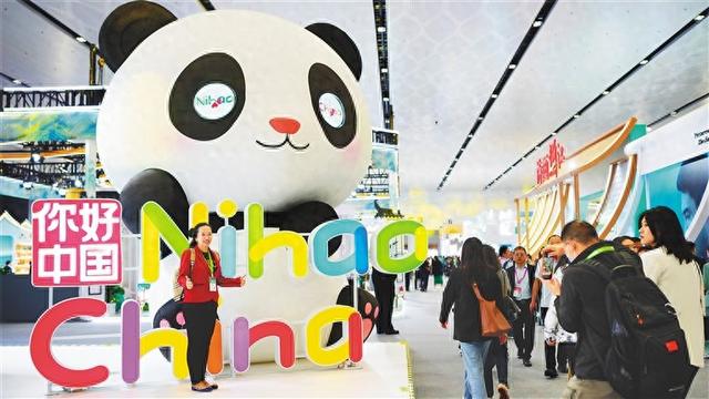 旅交会上，多元发展、“新”潮涌动，国内外旅行商展示旅游融合新产品