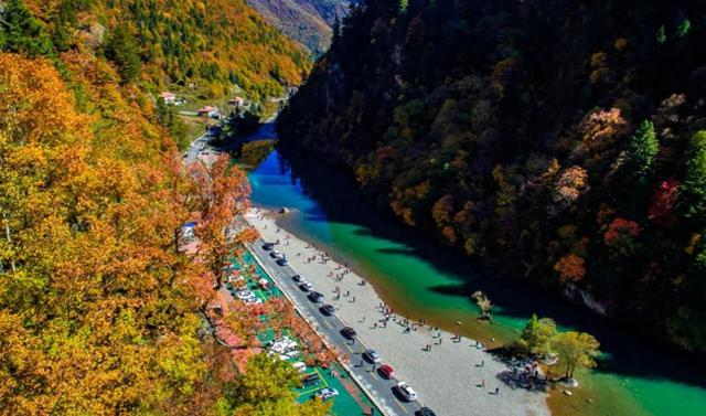 成都出发4小时直达！黑水发布官方旅游攻略  | 新闻发布最前线