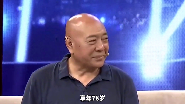 追忆刘大哥，歌声永驻心间。