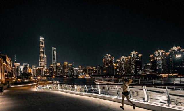 晚饭后跑步有讲究，不是越早越好，等够时间再跑更健康
