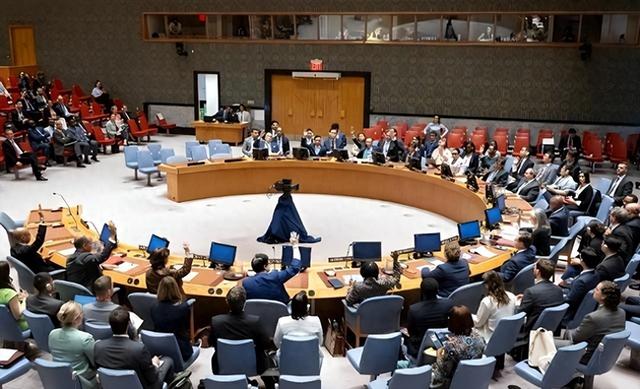 日本大闹联合国：想废掉中国出兵权！特朗普一招，把高市逼上绝路