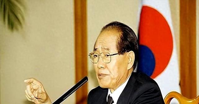 朝！鲜二号人物黄长烨叛逃，中国却出动1000名武警保护