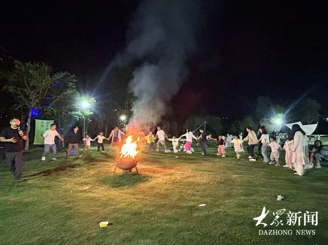 “野奢” 模式解锁夜经济，露营村的夜装下了更多快乐与商机