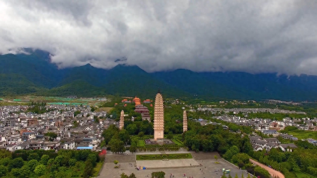 旅客吞吐量近40万人次！“一张机票游大理”引爆“双节”旅游热潮
