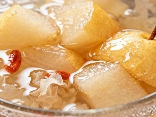 冰糖炖雪梨小说移动端（秋吃白）