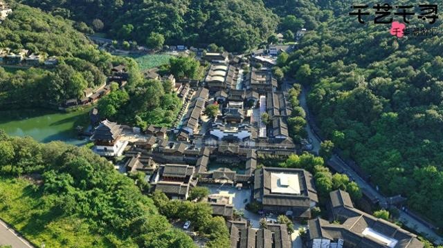 千寻千艺 千华潮起——在明清街巷遇见艺术狂欢