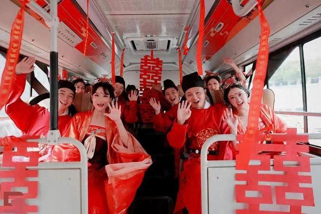 天府有囍·情定锦里 | 2025年“七夕祈愿·武侯送福”集体颁证盛典火热招募！