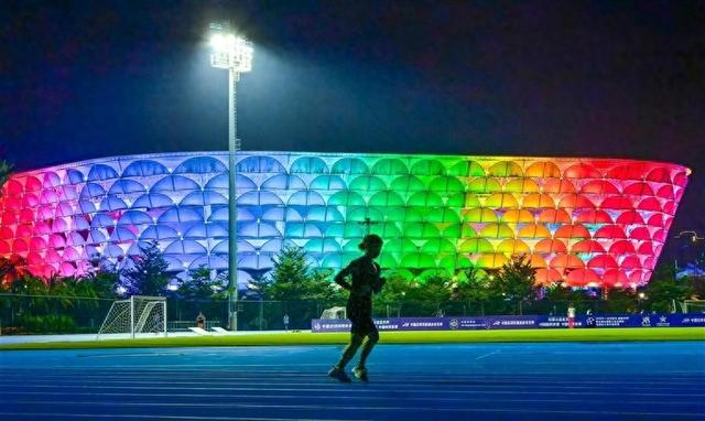 “公园+体育”织就新图景 三亚15分钟健身圈活力迸发
