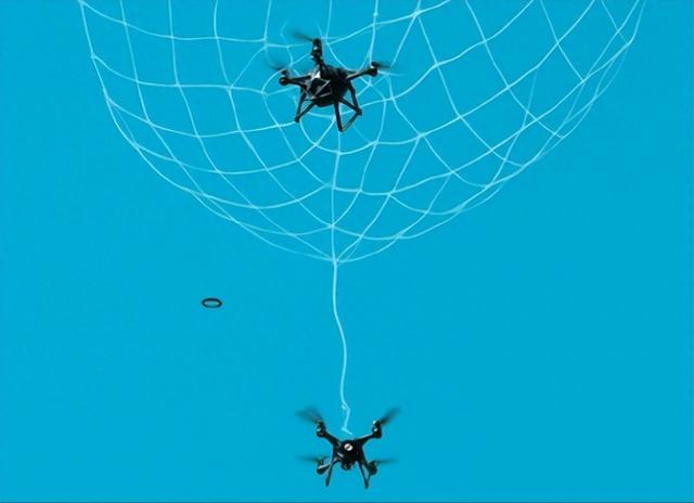 乌军要头疼！俄罗斯研发“天网”新战法，摧毁超5000架无人机！