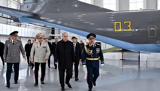 苏联造过的一款飞机，俄罗斯却造不了了！全球只能买中国的仿制品