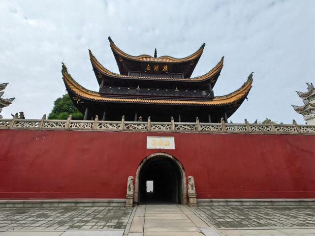 一路向南的风与诗