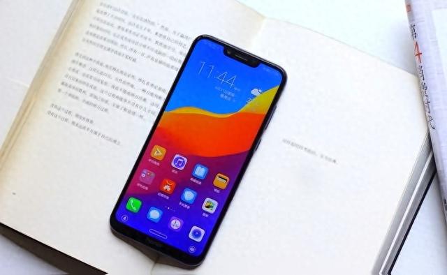 我们都错了！荣耀X70的三防+长续航，才是机唯一性价比答案