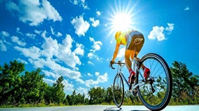 骑行省力的终极密码：别让你的臀部“摸鱼”！