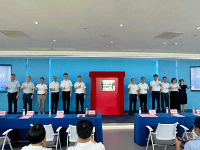 优化狮（狮才荟灯塔专班赋能产融协同）