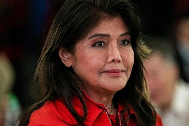 被60万人施压，亲姐倒戈一击，马科斯没想到，可能毁在自己人手里