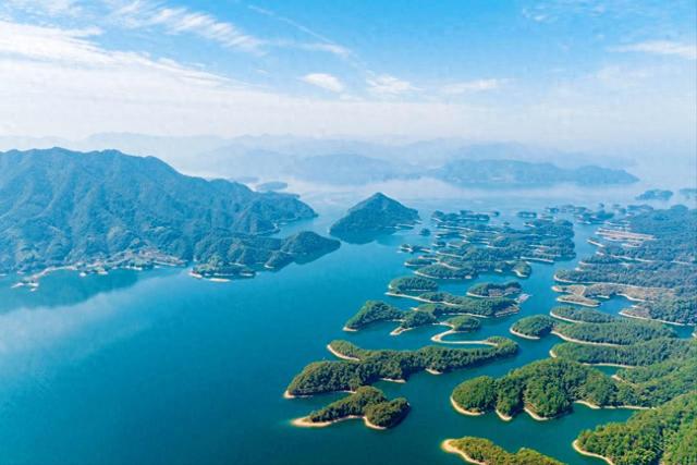 中国改名最“成功”的湖泊，改名前叫水库，改名后家喻户晓
