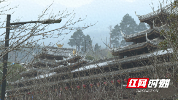 城步：喜迎新年第一场雪 南湖公园银妆美如画