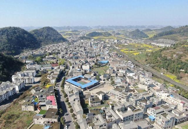 贵州这个小县城，风景美、物价低、节奏慢，在这里生活很安逸