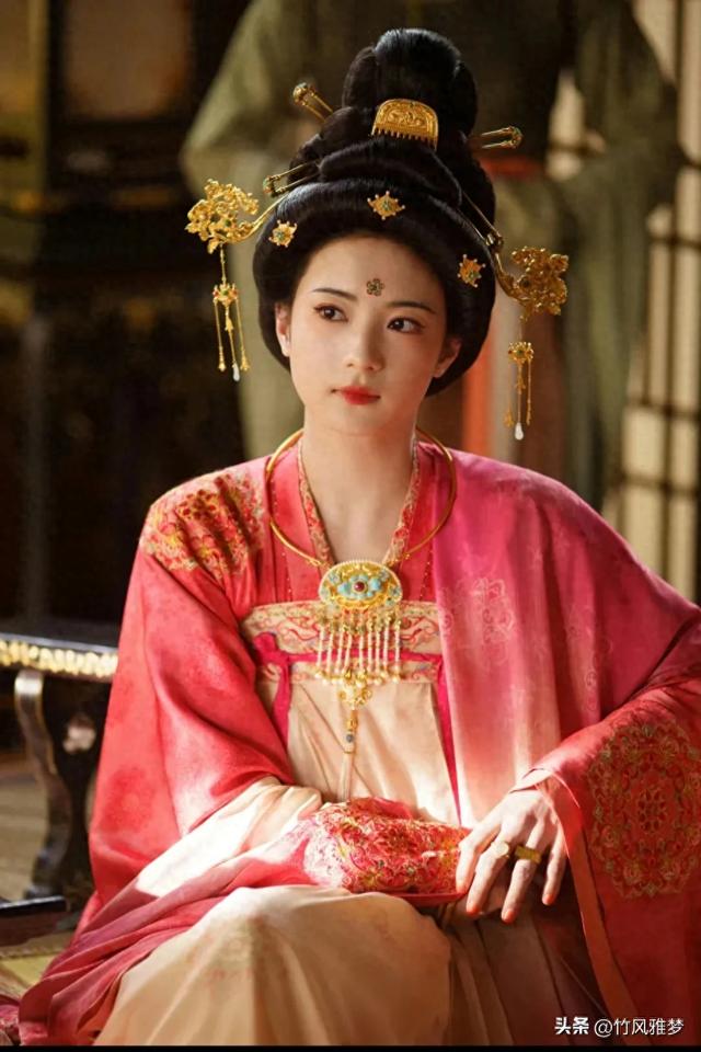 她真的太美了，这才是中国人的审美！