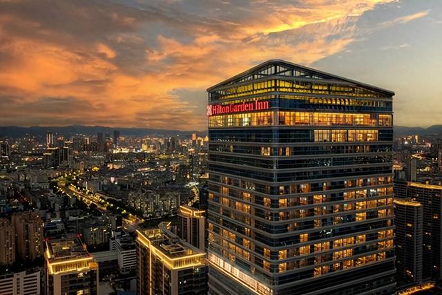 希尔顿花园酒店：以“明快热诚”为核，打造全球高端旅居新体验