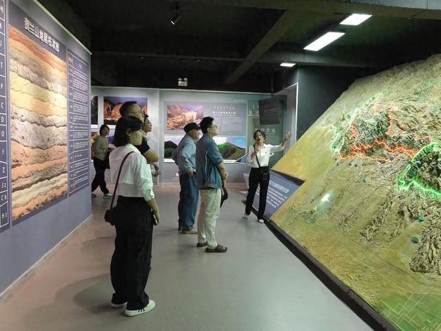 贺兰山“封育保护”25载：从历史展厅到智慧云端 贺兰山生态保护启新篇
