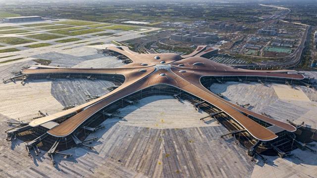 入境游客点赞：北京大兴机场服务很贴心！